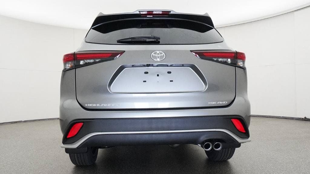 2026 Toyota Highlander XSE
