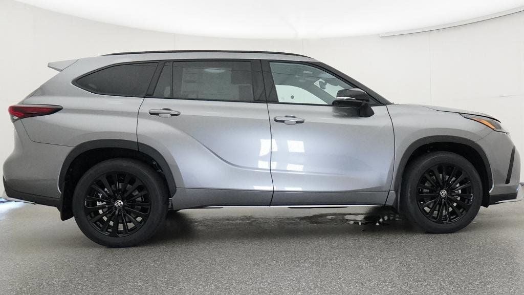 2026 Toyota Highlander XSE