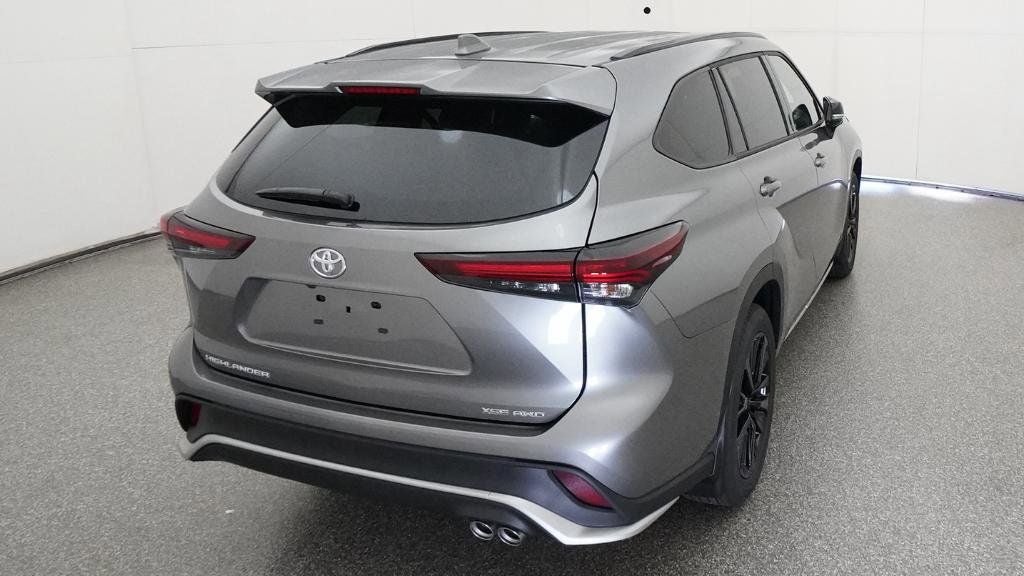 2026 Toyota Highlander XSE