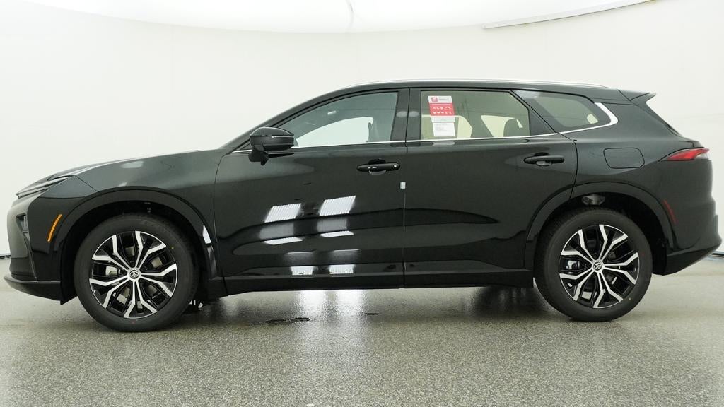 2026 Toyota Toyota Crown Signia XLE