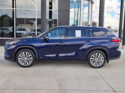 2020 Toyota Highlander Hybrid Platinum