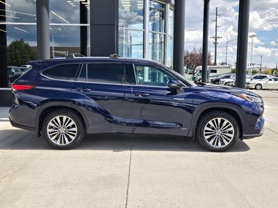 2020 Toyota Highlander Hybrid Platinum