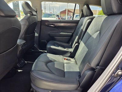 2020 Toyota Highlander Hybrid Platinum