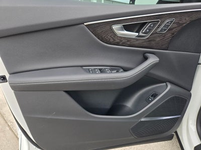 2023 Audi Q8 55 Prestige quattro