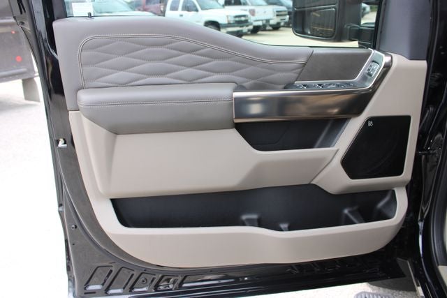 2026 Ford F-350SD Platinum DRW