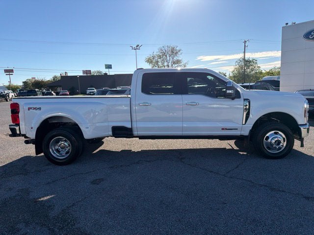 2027 Ford F-350SD King Ranch DRW