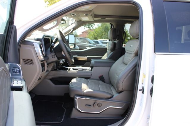 2026 Ford F-450SD Platinum DRW