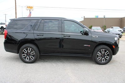 2023 GMC Yukon AT4