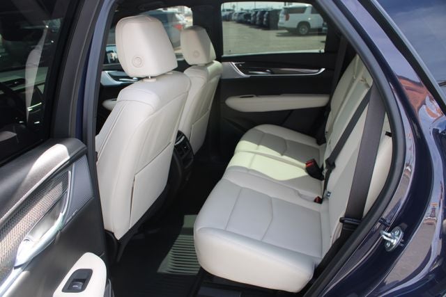 2025 Cadillac XT5 Sport