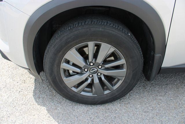 2023 Nissan Pathfinder S