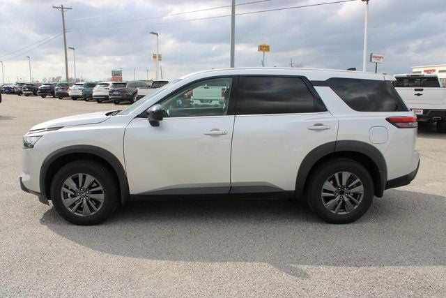 2023 Nissan Pathfinder S