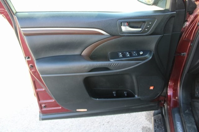 2015 Toyota Highlander Base