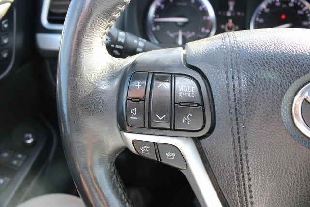 2015 Toyota Highlander Base