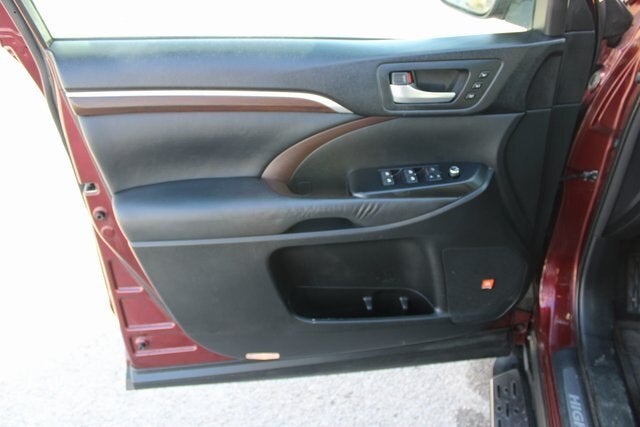 2015 Toyota Highlander Base