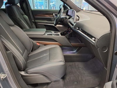 2026 Cadillac VISTIQ Luxury