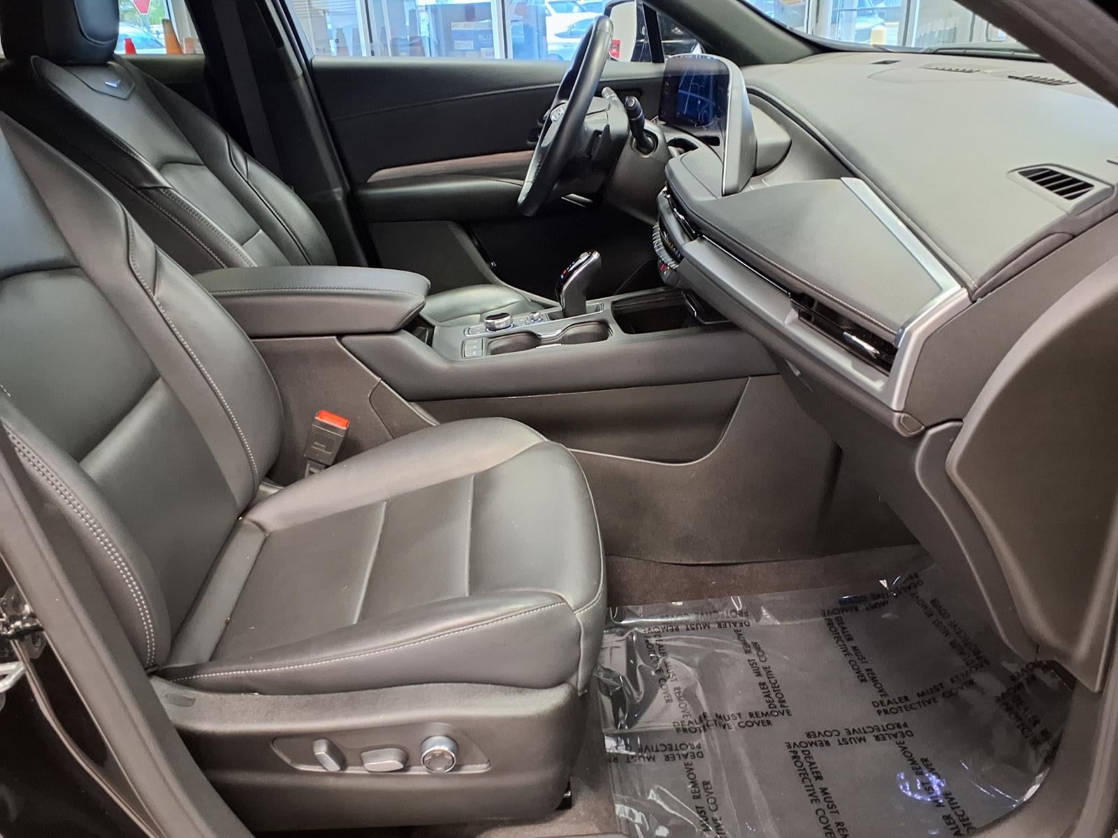 2025 Cadillac XT4 Premium Luxury