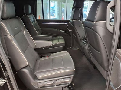2025 Cadillac Escalade ESV Premium