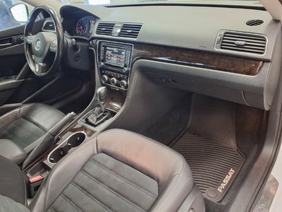 2015 Volkswagen Passat SEL Premium