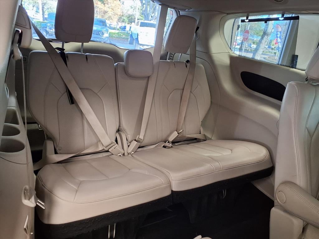 2021 Chrysler Pacifica Touring L