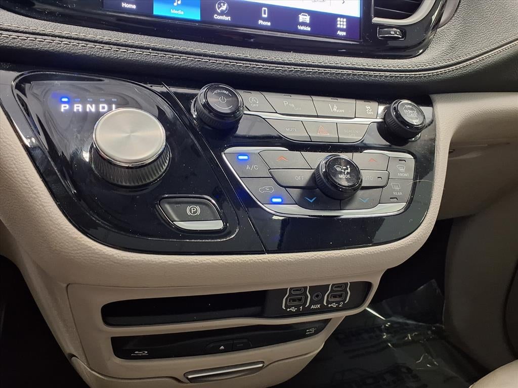 2021 Chrysler Pacifica Touring L