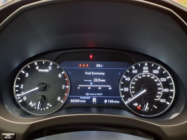 2023 INFINITI QX50 LUXE