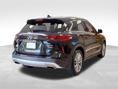 2023 INFINITI QX50 LUXE