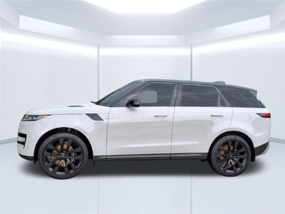 2026 Land Rover Range Rover Sport SE