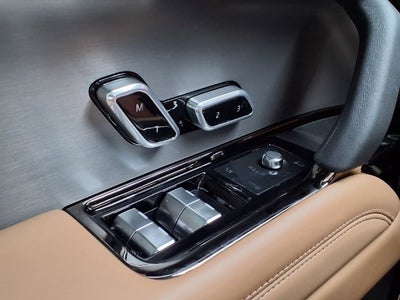 2026 Land Rover Range Rover Sport SE