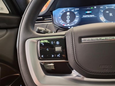 2025 Land Rover Range Rover SE LWB