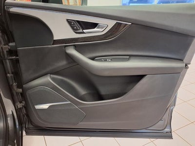 2019 Audi Q7 45 SE Premium Plus quattro