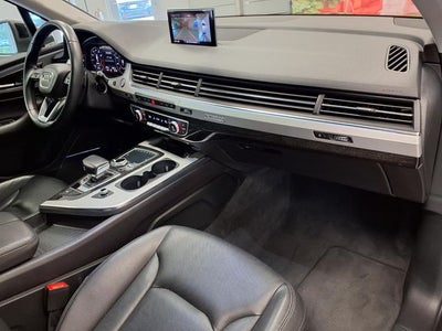 2019 Audi Q7 45 SE Premium Plus quattro