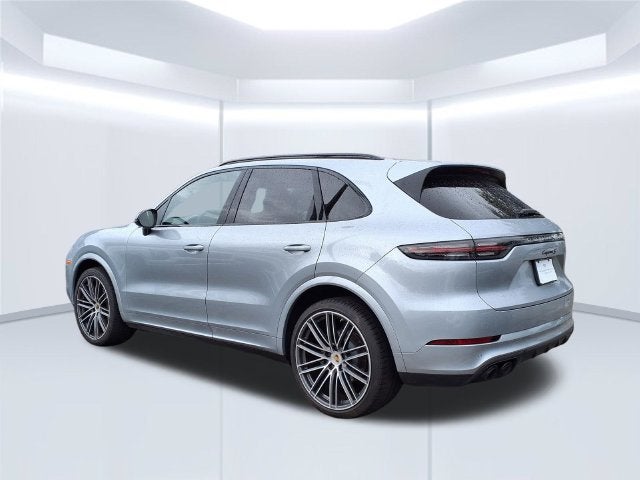 2022 Porsche Cayenne S