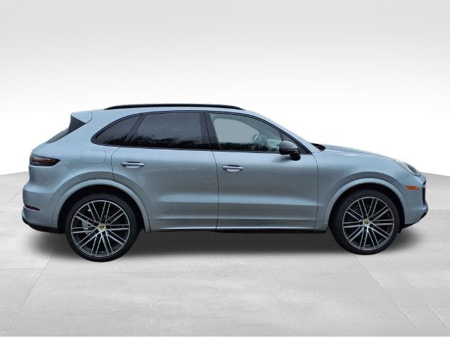 2022 Porsche Cayenne S