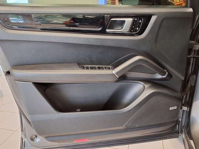 2019 Porsche Cayenne S