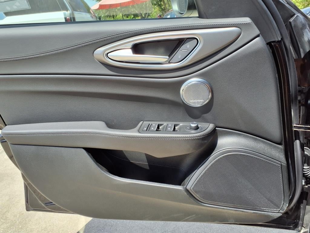 2025 Alfa Romeo Giulia Base CTA