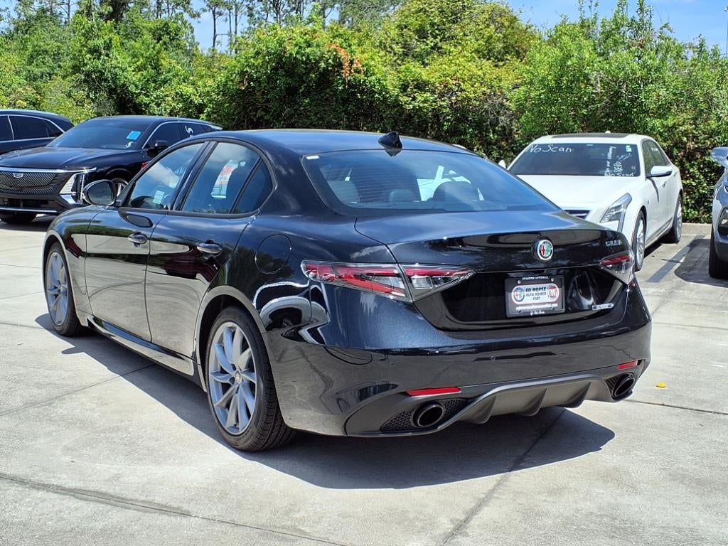 2025 Alfa Romeo Giulia Base CTA