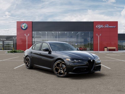 2025 Alfa Romeo Giulia Intensa