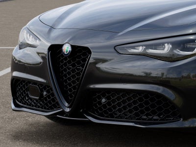 2025 Alfa Romeo Giulia Intensa