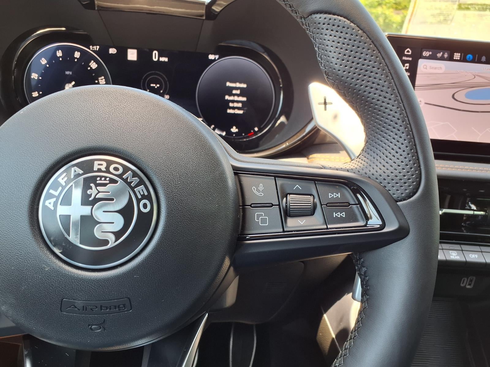 2026 Alfa Romeo Tonale Base