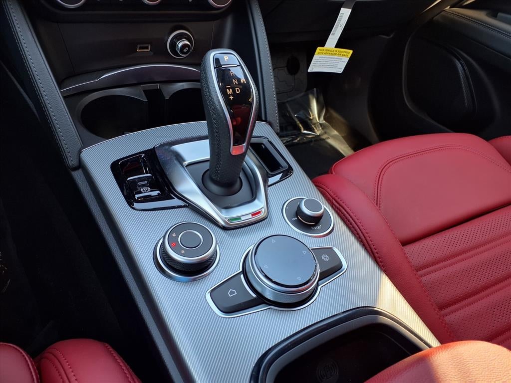 2025 Alfa Romeo Stelvio Veloce