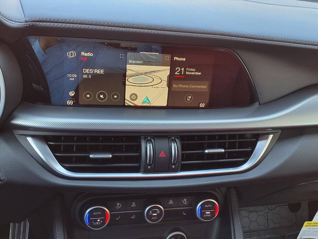 2025 Alfa Romeo Stelvio Veloce