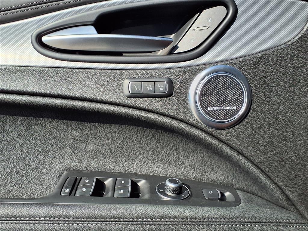 2025 Alfa Romeo Stelvio Veloce