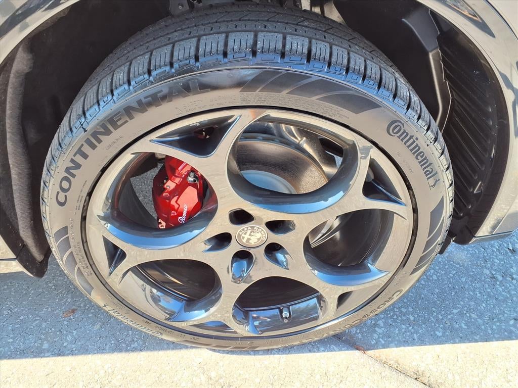 2025 Alfa Romeo Stelvio Veloce