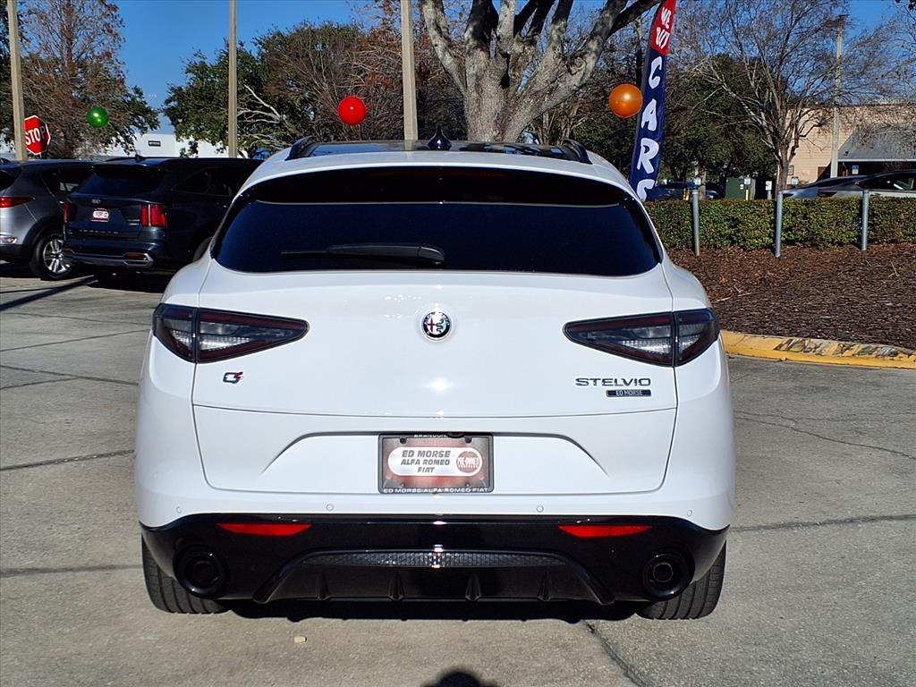 2026 Alfa Romeo Stelvio Base