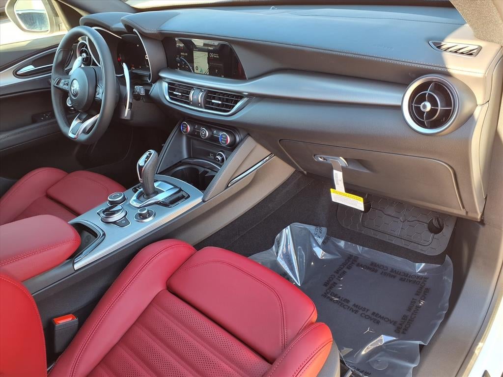 2026 Alfa Romeo Stelvio Base